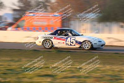 media/Jan-13-2024-CalClub SCCA (Sat) [[179f4822a7]]/Group 7/Sunset (Race)/